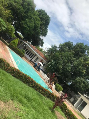Casa amplia con piscina al aire libre Girardot Ricaurte